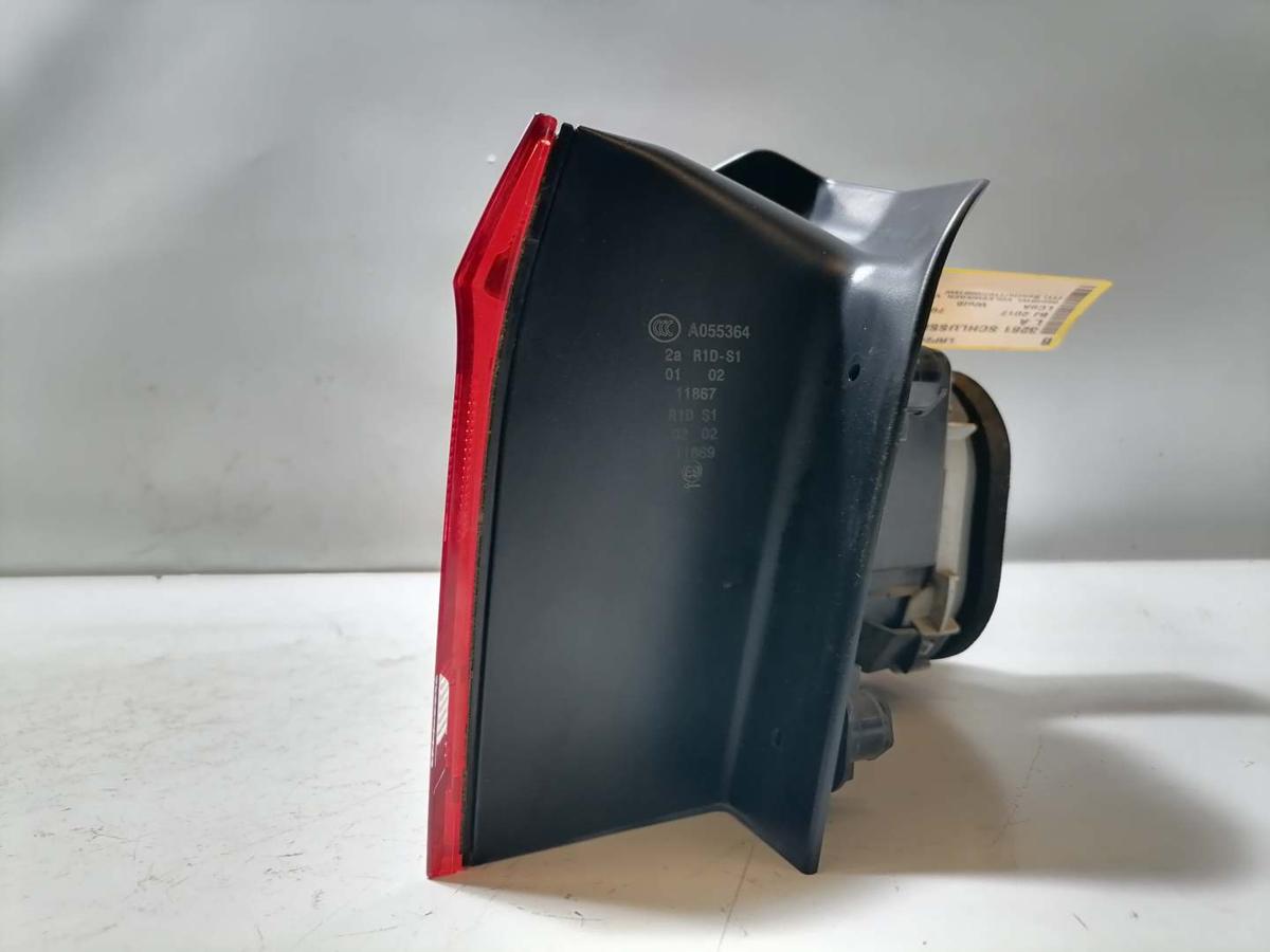 VW Touran 2 original R&uuml;cklicht R&uuml;ckleuchte Schlussleuchte links au&szlig;en Bj.2017